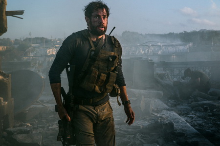 13 HOURS: THE SECRET SOLDIERS OF BENGHAZI