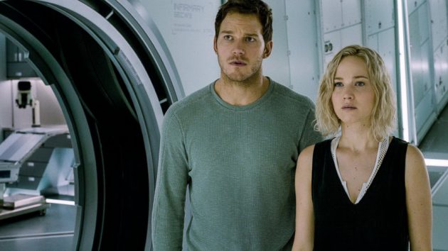 รีวิว Passengers (2016) คู่โดยสารพันล้านไมล์ (สปอยล์เต็มๆ)