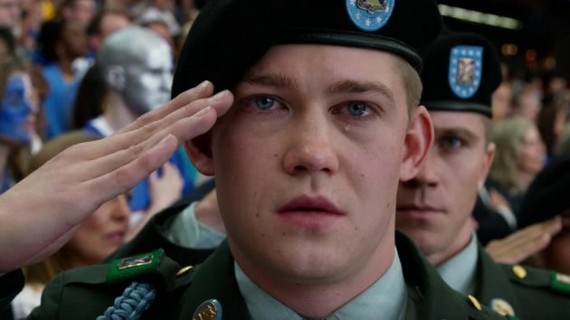 รีวิว Billy Lynn’s Long Halftime Walk (2016) บิลลี่ ลินน์ วีรบุรุษสมรภูมิเดือด