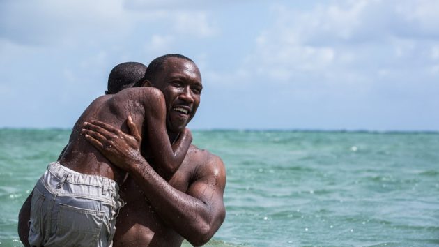 รีวิว Moonlight (2016) มูนไลท์ ใต้แสงจันทร์ ทุกคนฝันถึงความรัก (ตอนที่ 1)